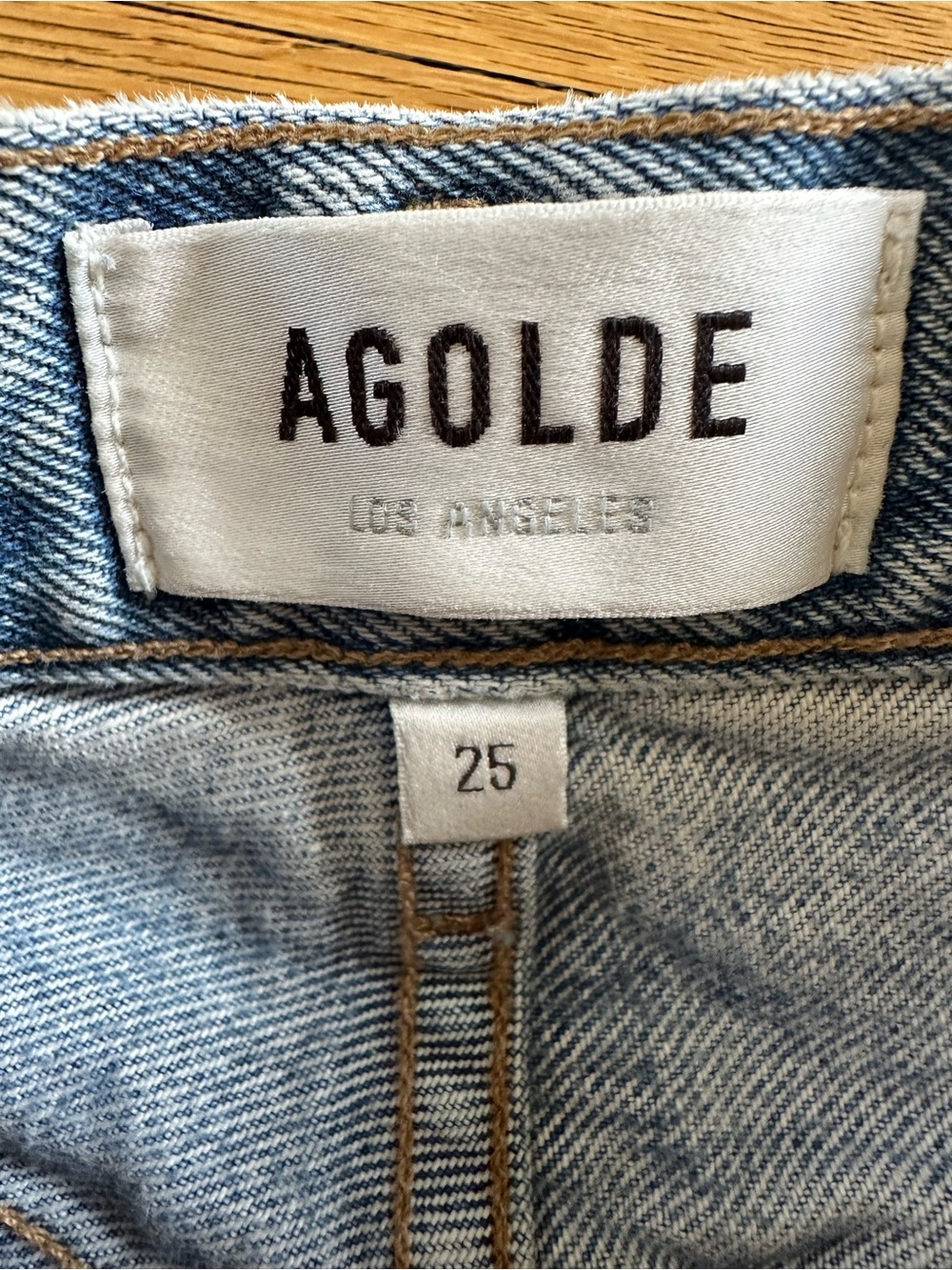 Agolde Riley High Rise Crop Jean Size 25 - Picture 8 of 11